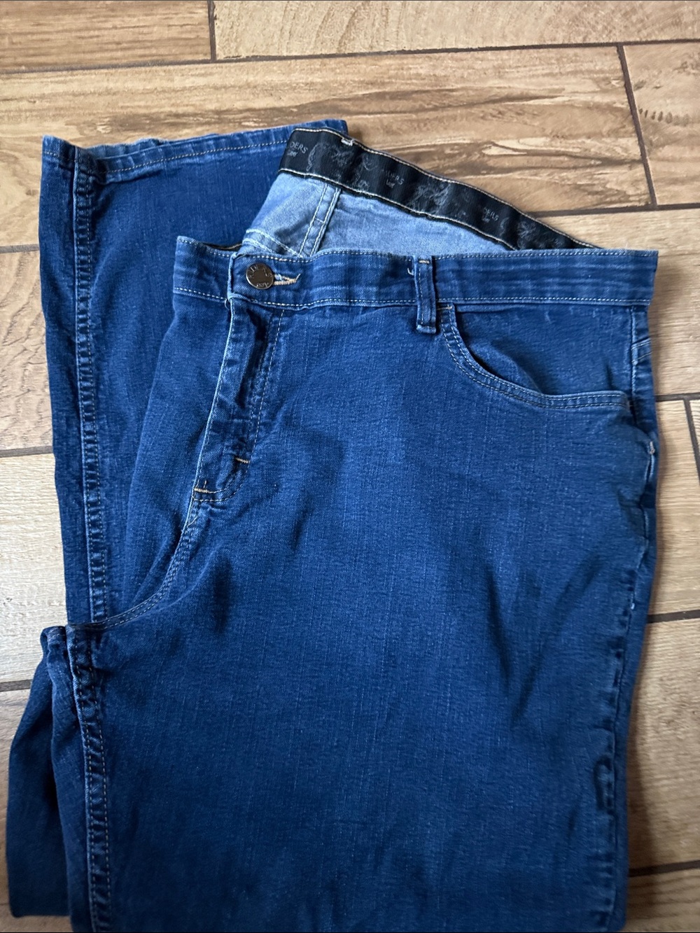 Riders by Lee woman's Navy Blue Slim Straight Jeans
